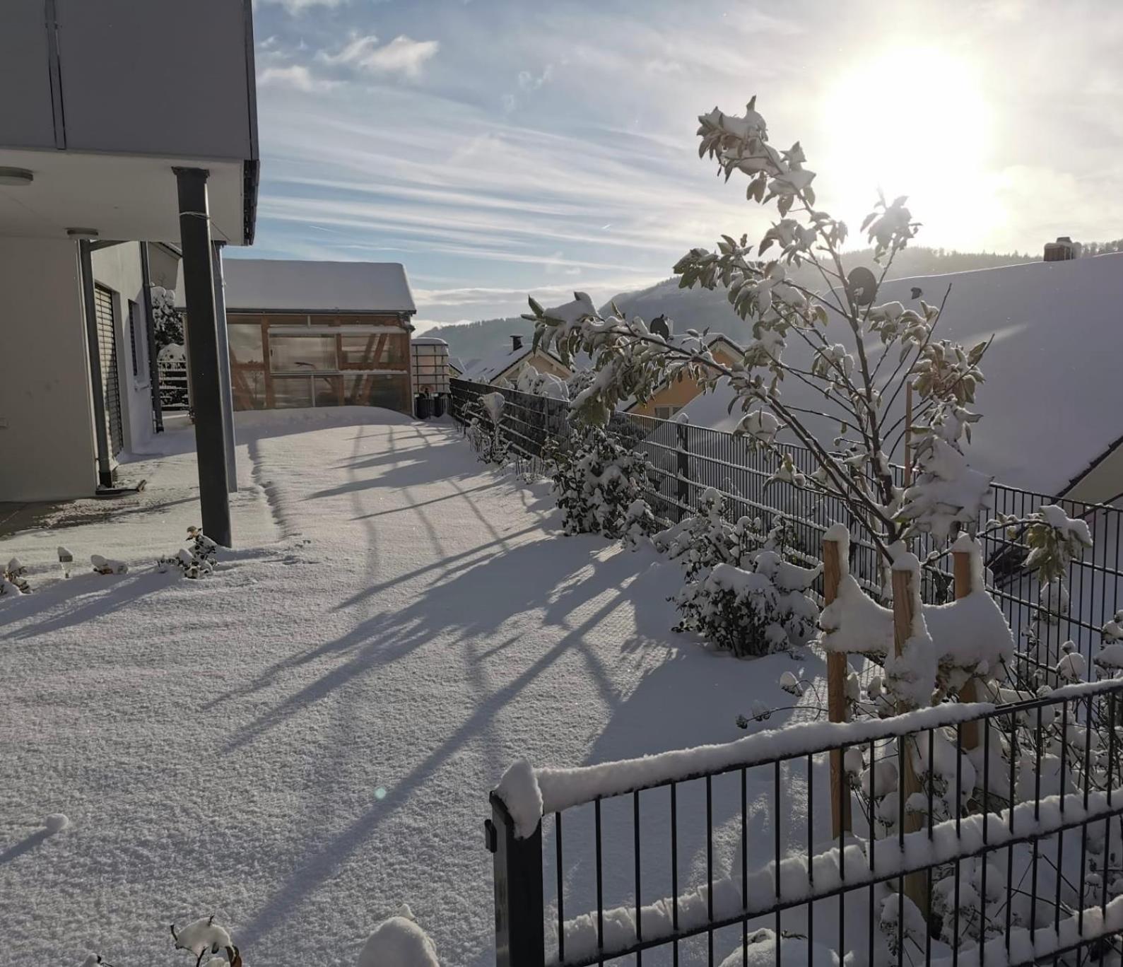 Appartement Atemberaubender Ausblick Mit Premium-Wanderwegen Vor Der Haustuer à Albstadt Extérieur photo