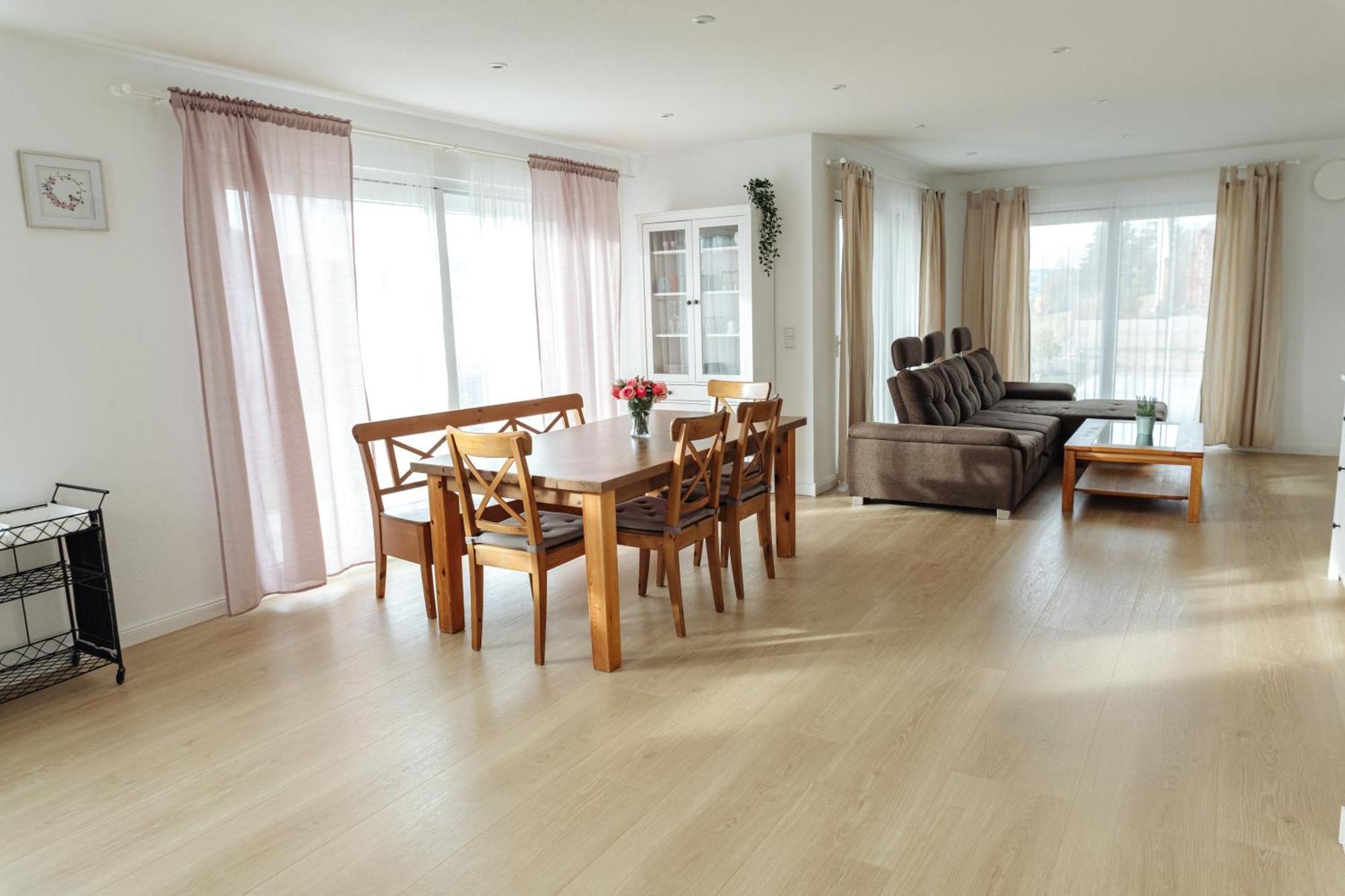 Appartement Atemberaubender Ausblick Mit Premium-Wanderwegen Vor Der Haustuer à Albstadt Extérieur photo
