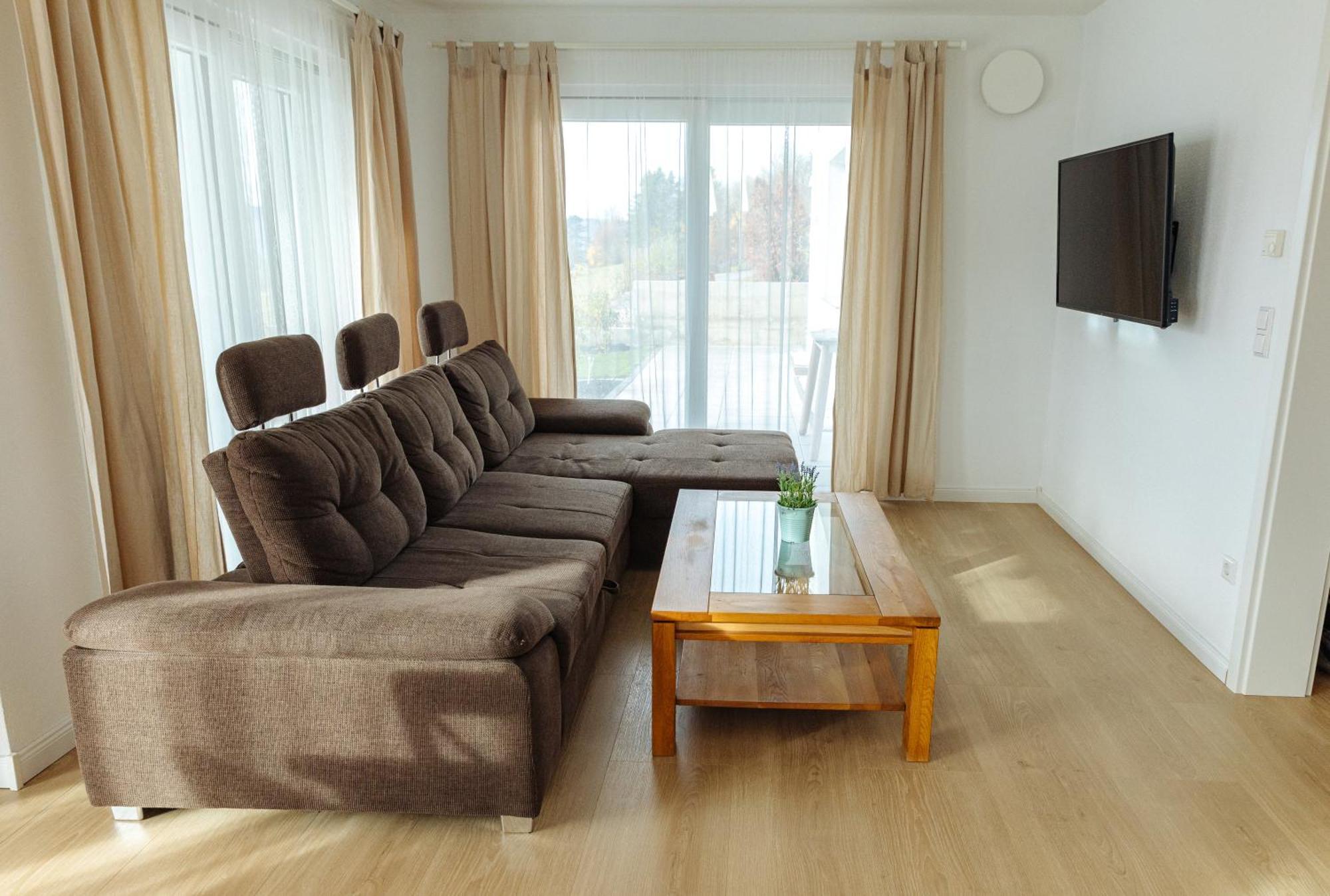 Appartement Atemberaubender Ausblick Mit Premium-Wanderwegen Vor Der Haustuer à Albstadt Extérieur photo
