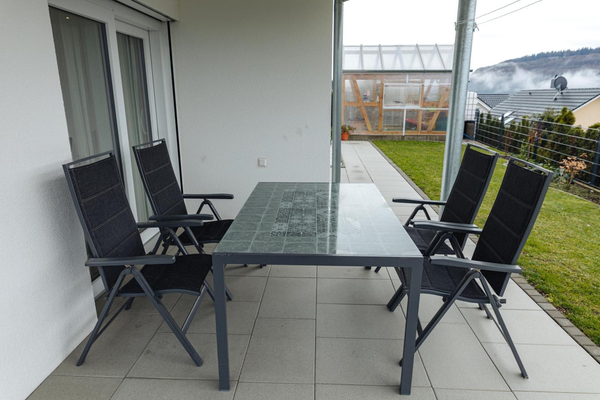 Appartement Atemberaubender Ausblick Mit Premium-Wanderwegen Vor Der Haustuer à Albstadt Extérieur photo