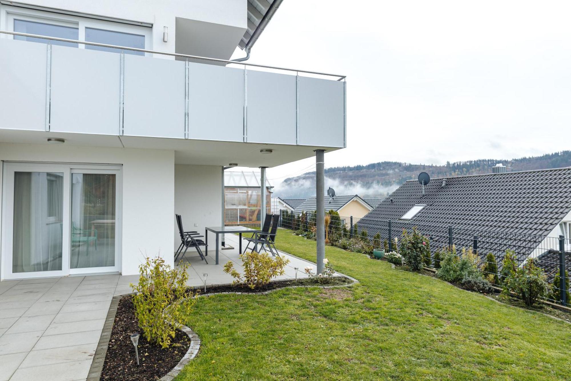 Appartement Atemberaubender Ausblick Mit Premium-Wanderwegen Vor Der Haustuer à Albstadt Extérieur photo