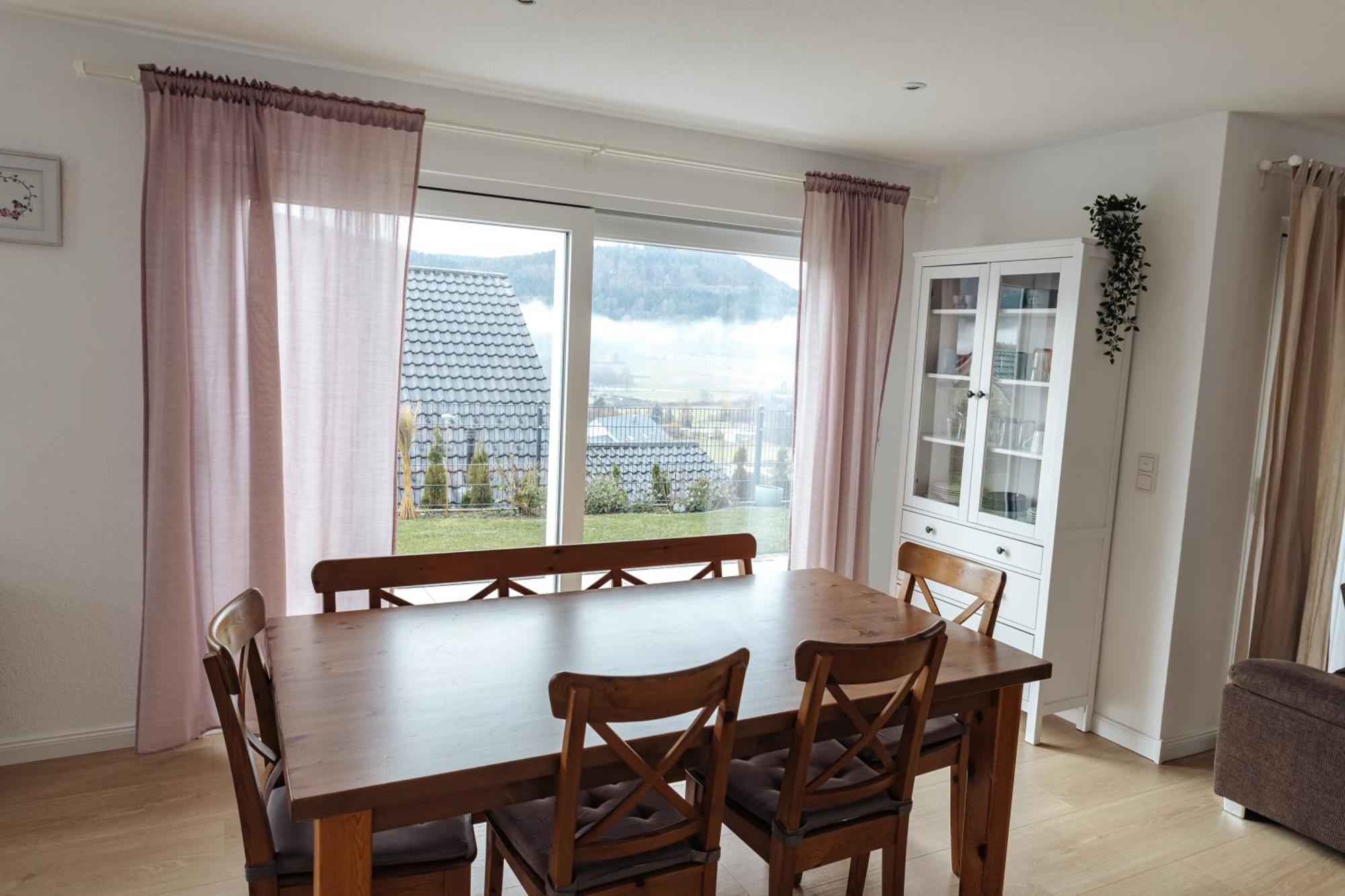 Appartement Atemberaubender Ausblick Mit Premium-Wanderwegen Vor Der Haustuer à Albstadt Extérieur photo